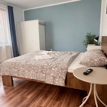 Apartment Flower - 4