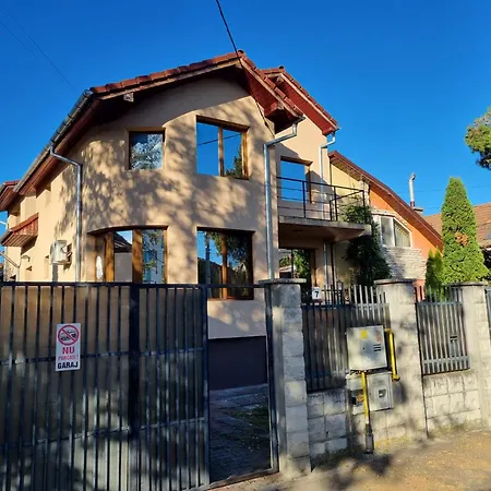 Flower - 4 Apartment