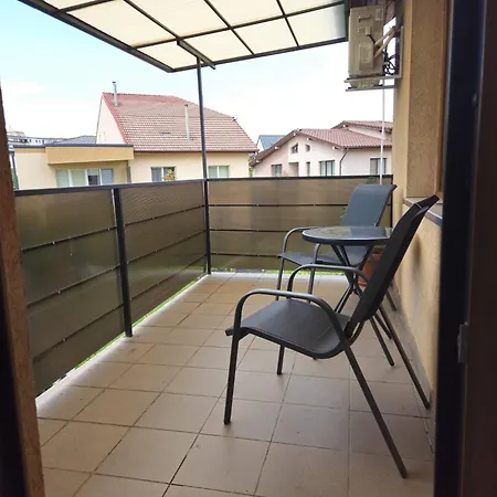 Flower - 4 Apartment