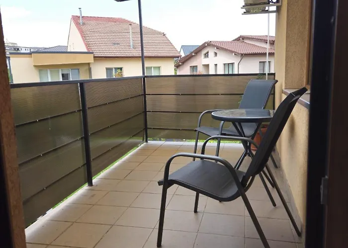 Flower - 4 Apartment